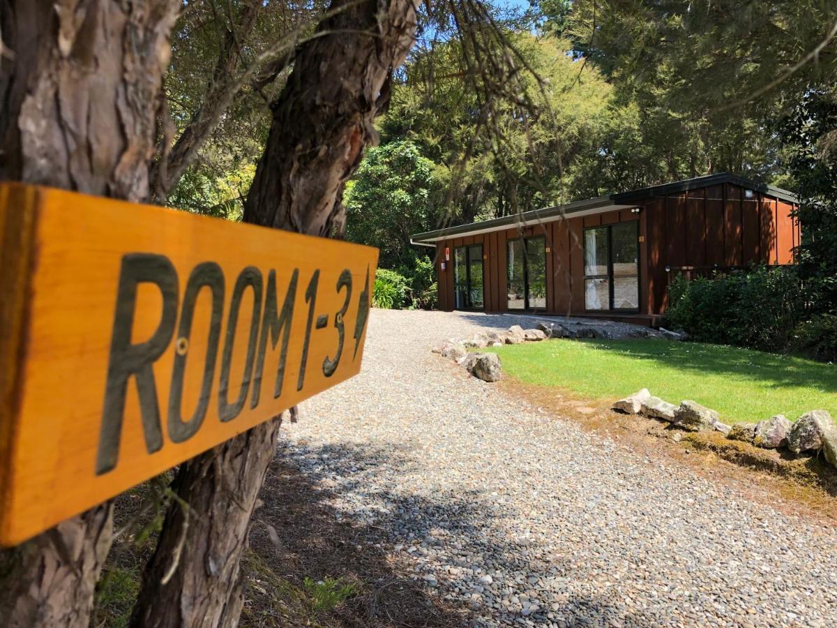 Kanuka Ridge Lodge Marahau Buitenkant foto